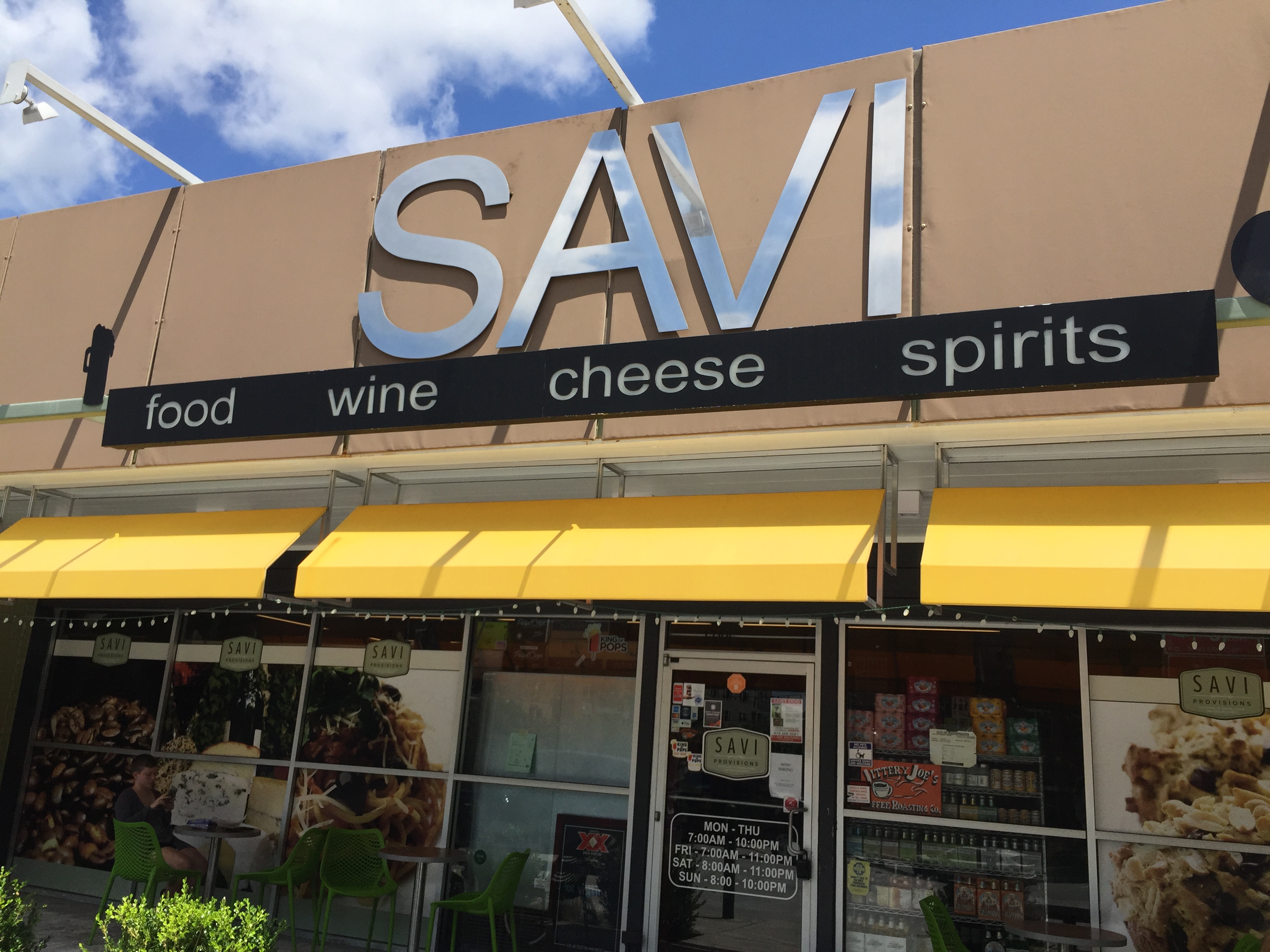 Sip, Swirl & Savor at Free Wine Tastings at Savi Provisions