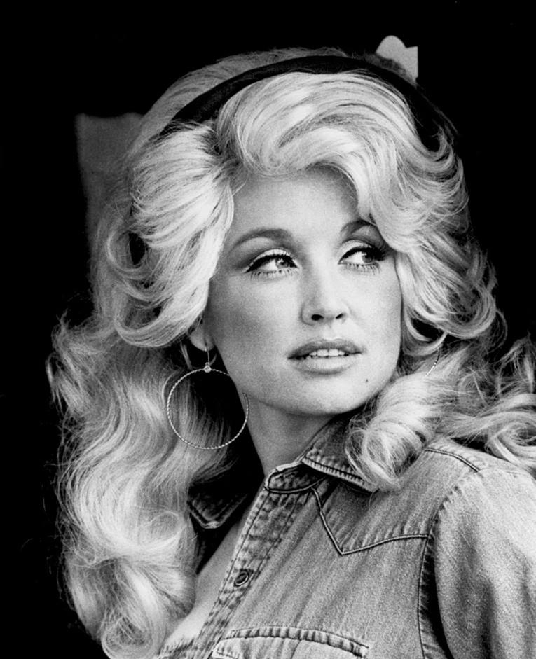 Dolly Parton, Queen of Country Music and Good Deeds