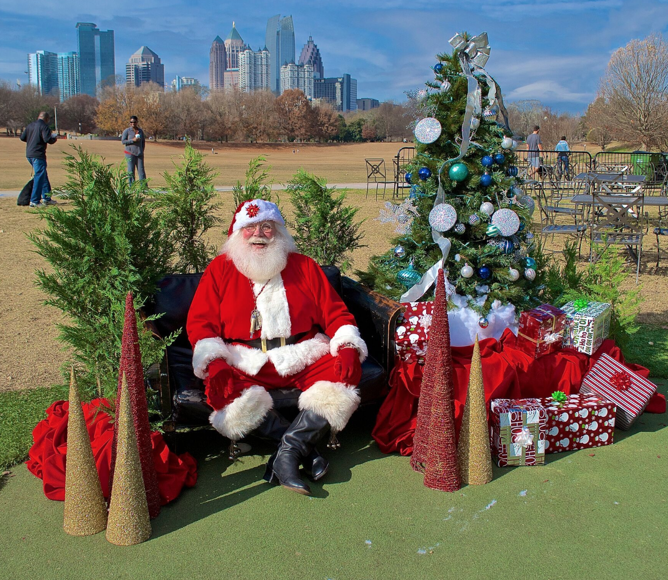 Santa Claus Returns to Park Tavern in Piedmont Park This December
